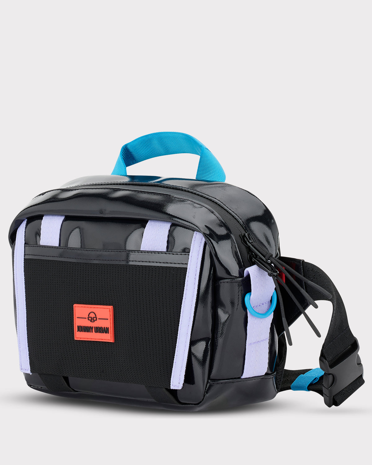 Schwarze Lenkertasche 'Nelson' von Johnny Urban mit lilafarbenen Details und blauem Griff