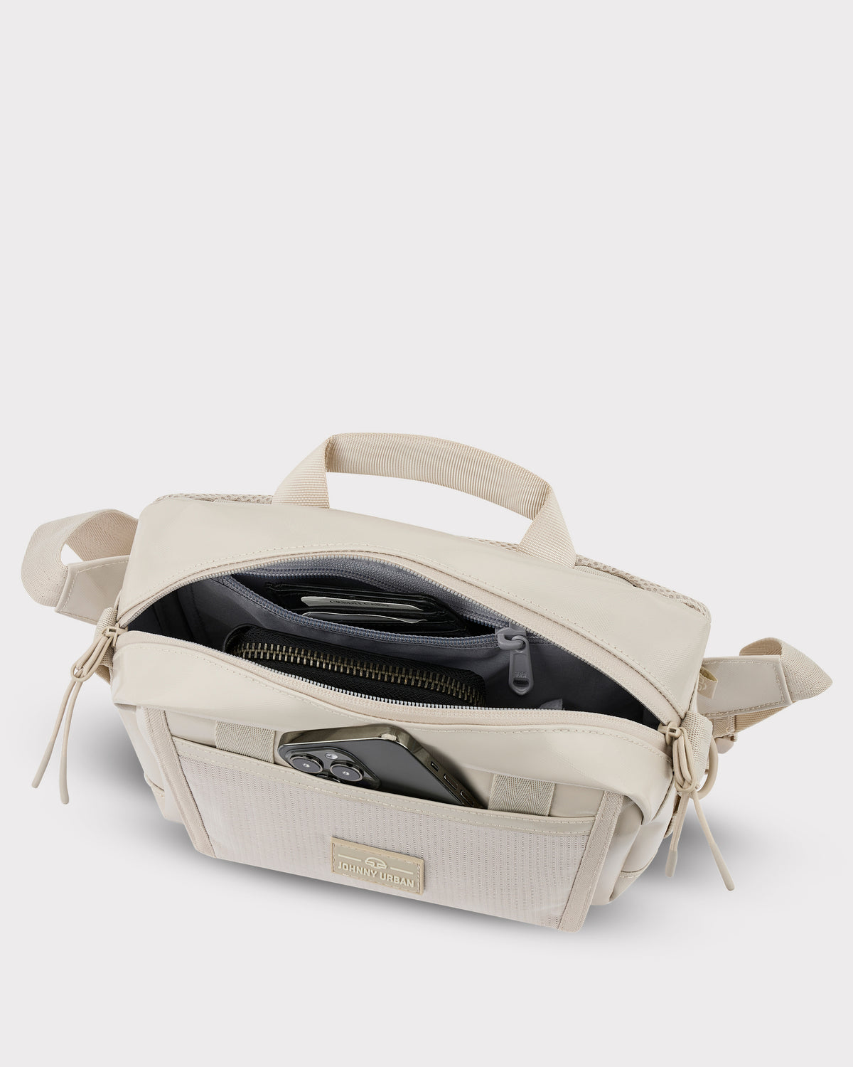 Beige Lenkertasche Fahrrad 'Nelson' von Johnny Urban mit geöffneten Reißverschlüssen, Smartphonefach und Innenfächern