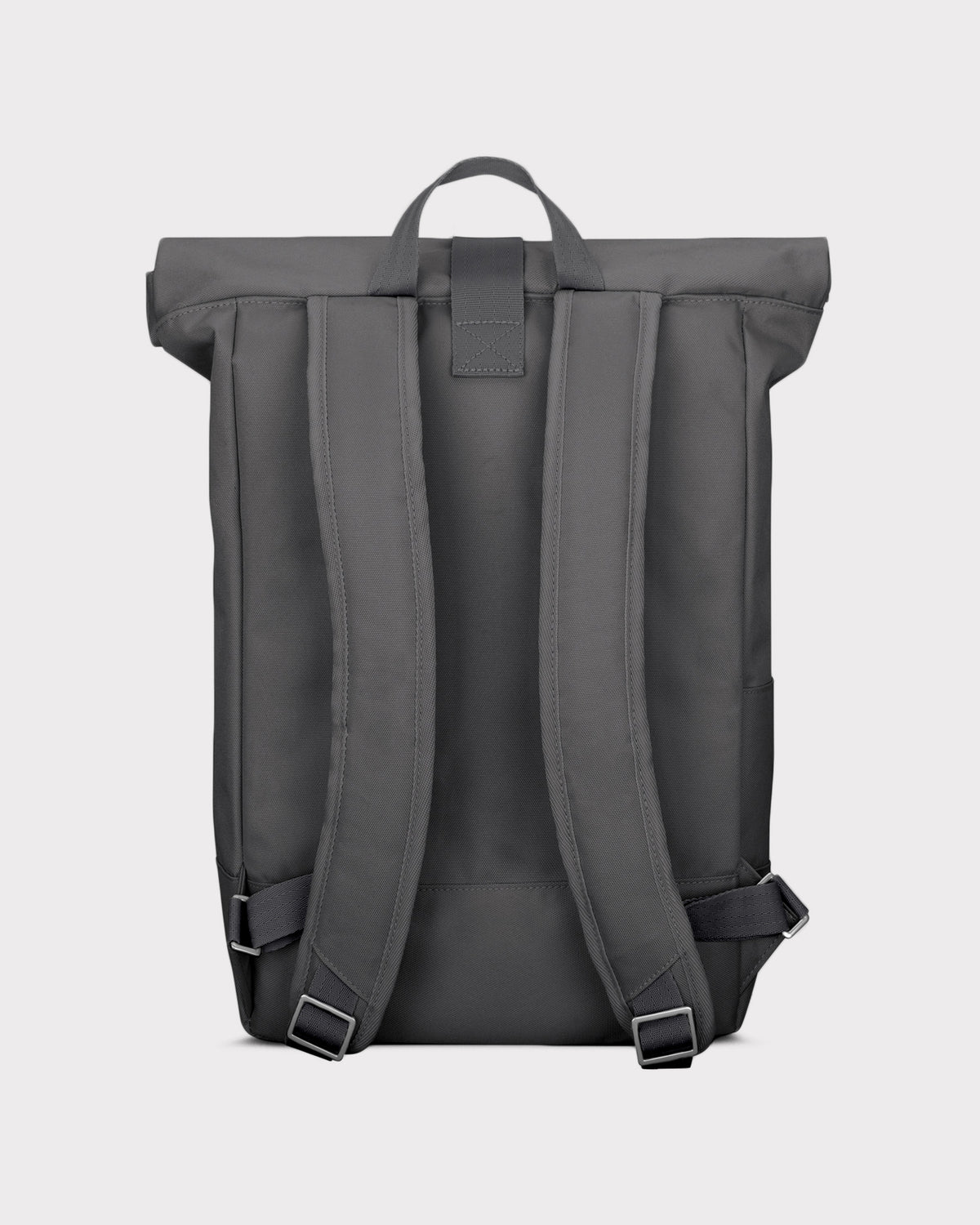 Rückansicht des dunkelgrauen Rolltop-Rucksacks 'Robin Medium' mit gepolsterten Schultergurten und Trageschlaufe