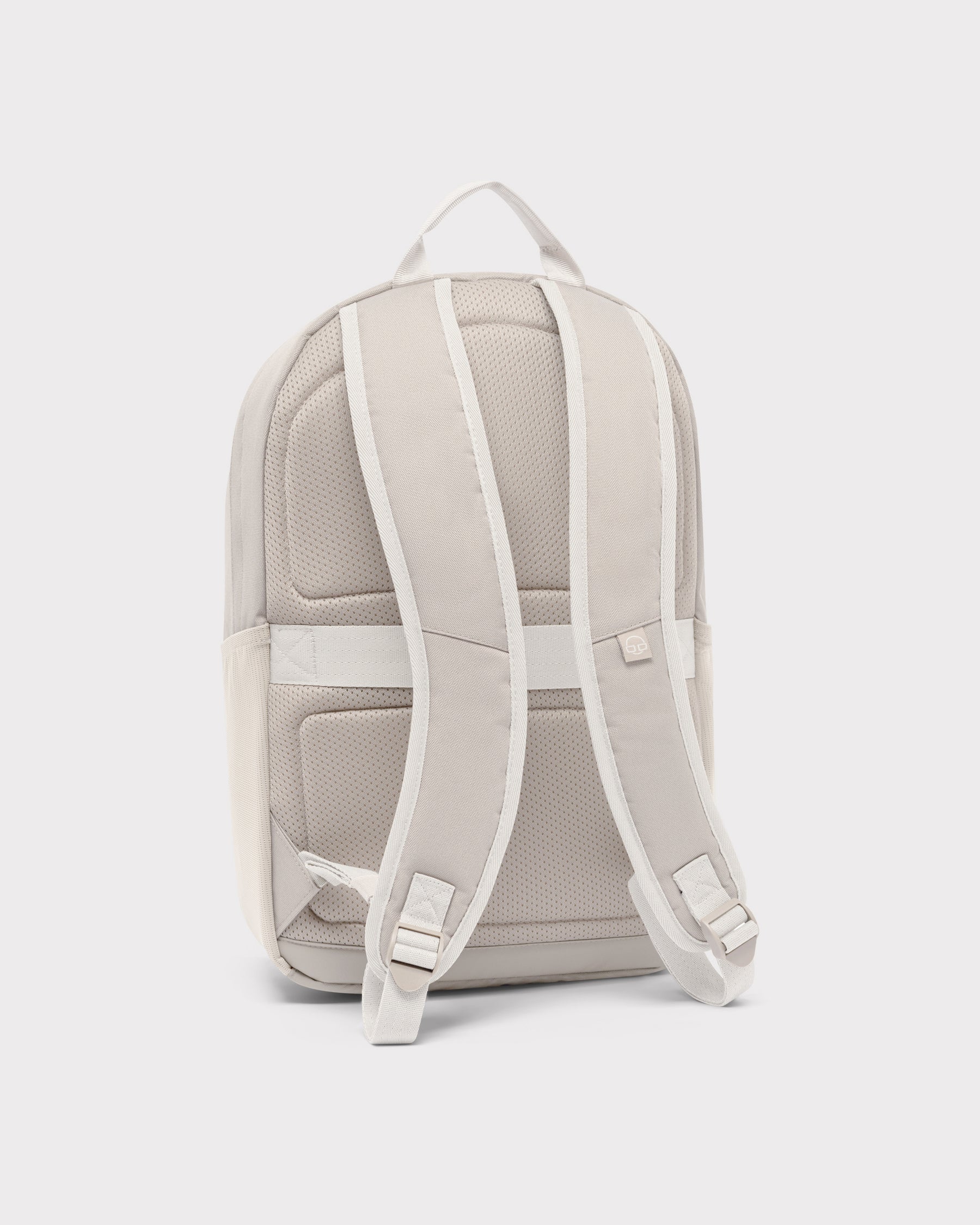 Rucksack 'Mo' von Johnny Urban, Rückseite, beige gepolsterte Träger und Rückenpartie