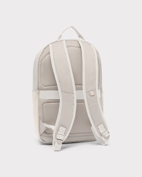 Rucksack 'Mo' von Johnny Urban, Rückseite, beige gepolsterte Träger und Rückenpartie