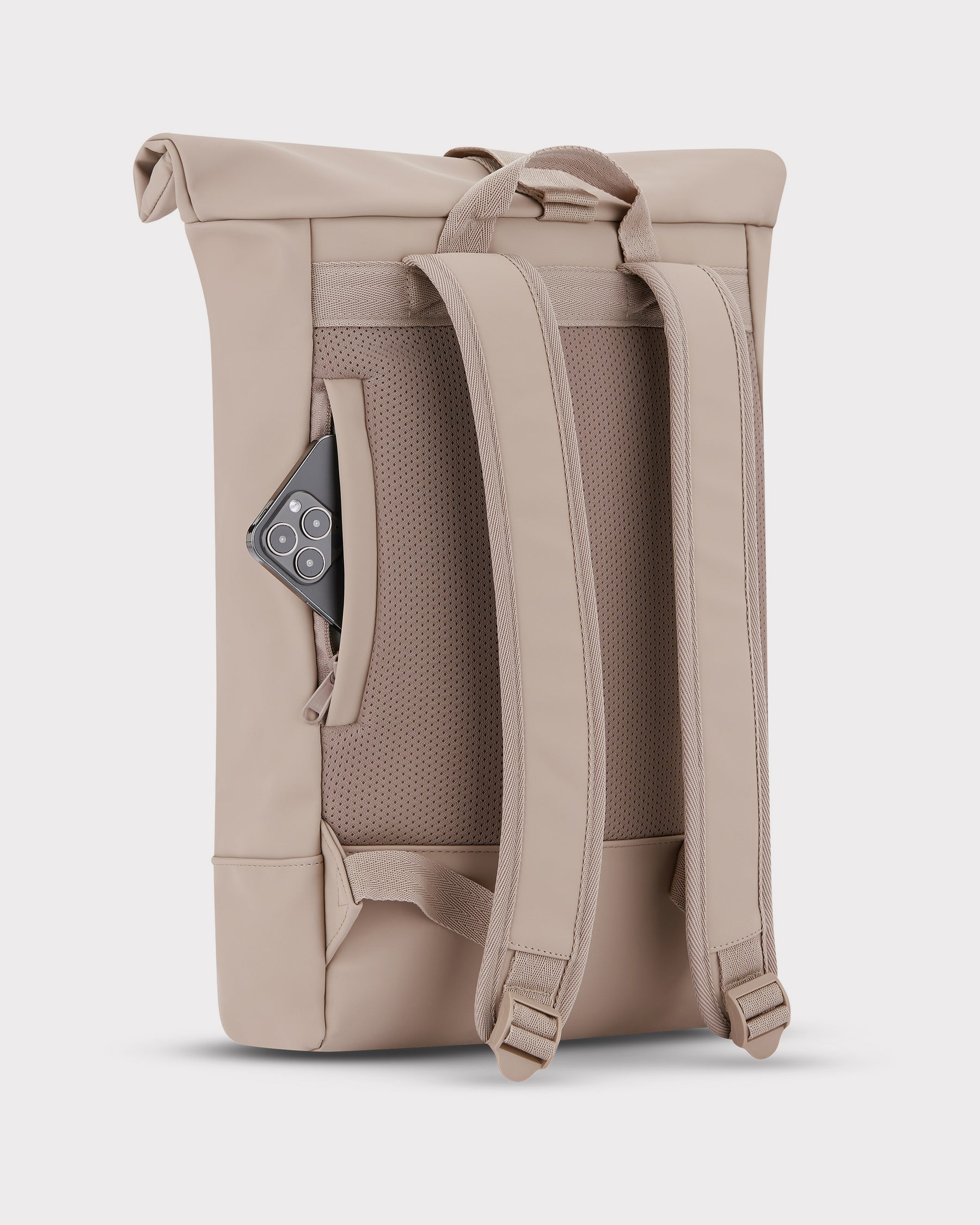 Beiger Rolltop-Rucksack 'Harvey Medium' mit gepolstertem Rücken und verstellbaren Schultergurten, seitliche Reißverschlusstasche mit Smartphone
