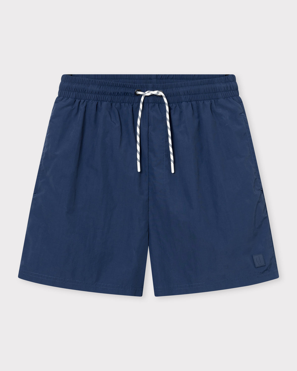 Herren-Badehose 'Jay' von Johnny Urban in Marineblau mit elastischem Bund und weißem Kordelzug