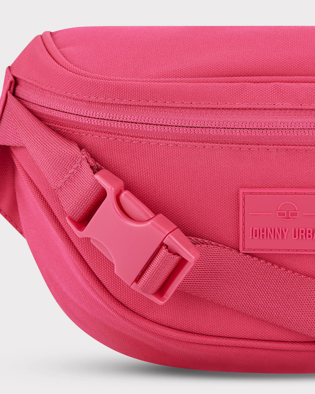 Rosa Bauchtasche 'Ben' von Johnny Urban mit Reißverschluss und verstellbarem Gurt