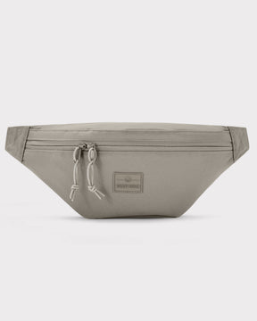 Johnny Urban Bauchtasche ‚Erik Large‘ in desert-grey mit zwei Reißverschlüssen vorne