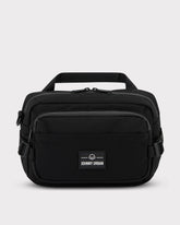 Schwarze Bauchtasche 'Travis' von Johnny Urban mit Vorderfach und Logo-Patch
