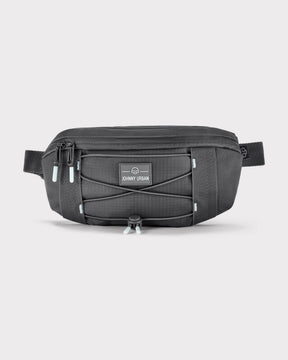 Graue Bauchtasche 'Devin' von Johnny Urban mit Zippern und elastischem Kordelzug vorn