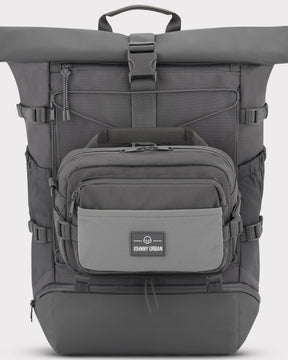 Graue Bauchtasche 'Travis' von Johnny Urban mit mehreren Reißverschlussfächern und verstellbaren Riemen