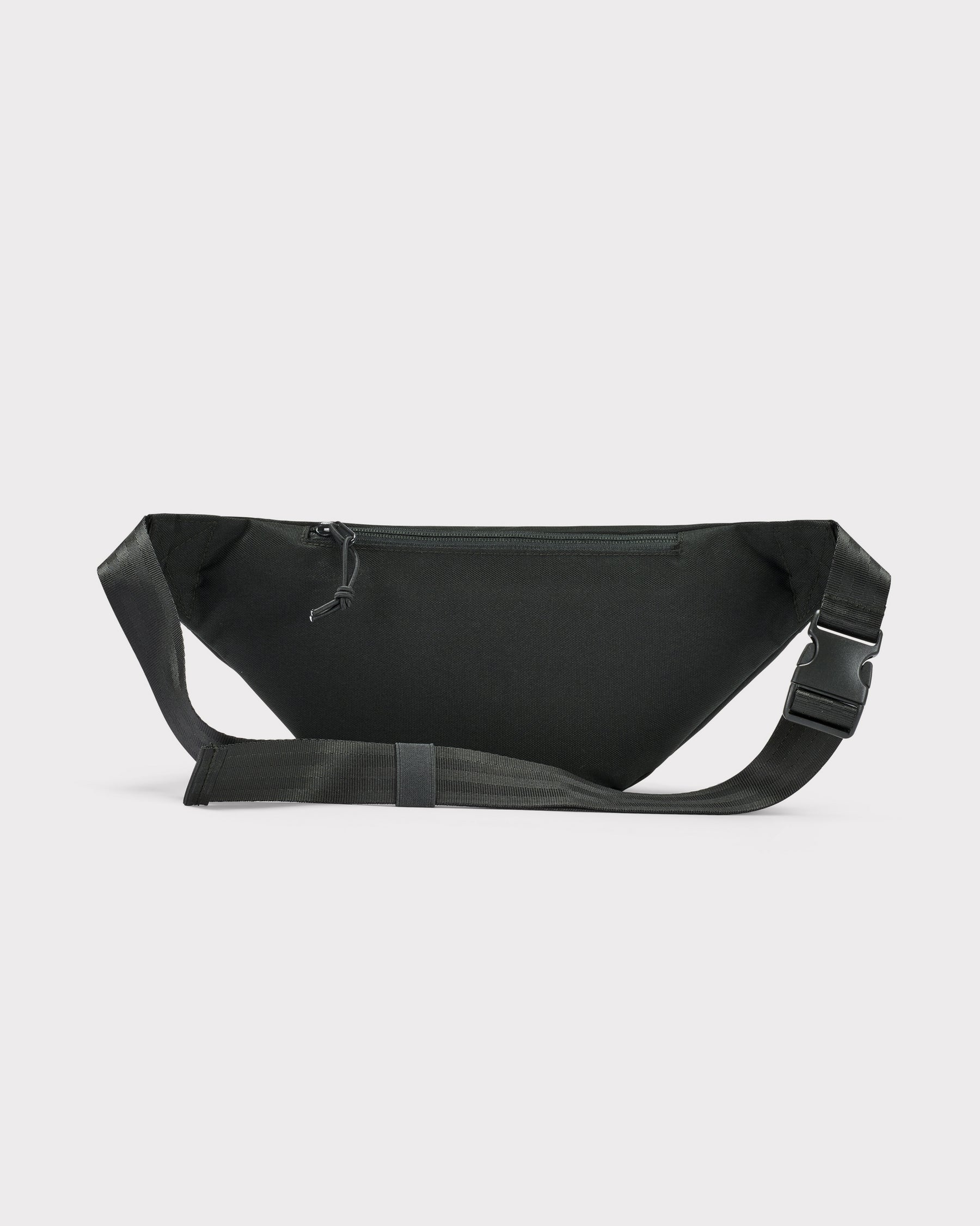 Große schwarze Bauchtasche 'Erik Large' von Johnny Urban mit verstellbarem Gurt und Reißverschluss