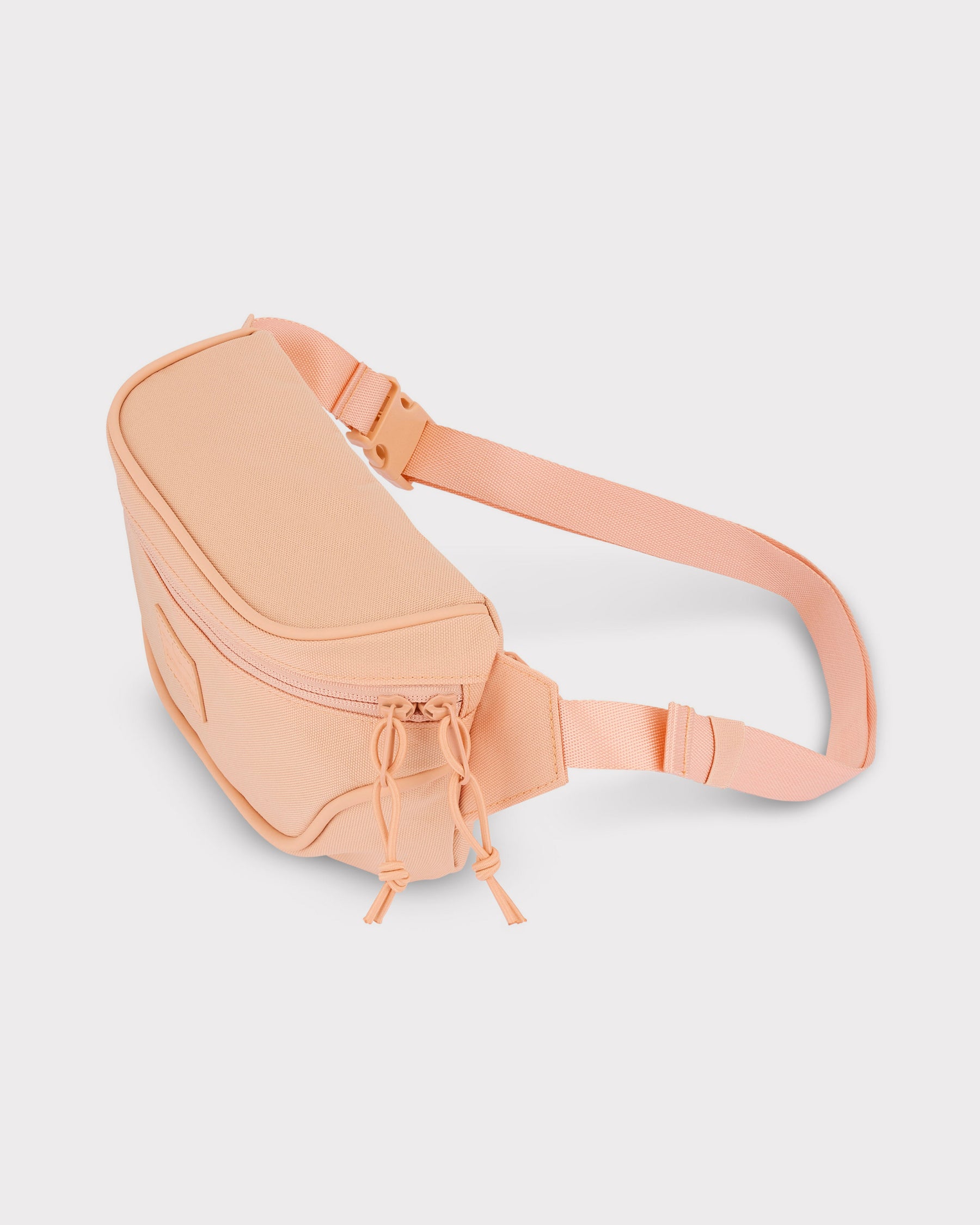 Johnny Urban Bauchtasche 'Ben' in modernem Pfirsichy-Farbton mit verstellbarem Gurt und doppeltem Reißverschluss