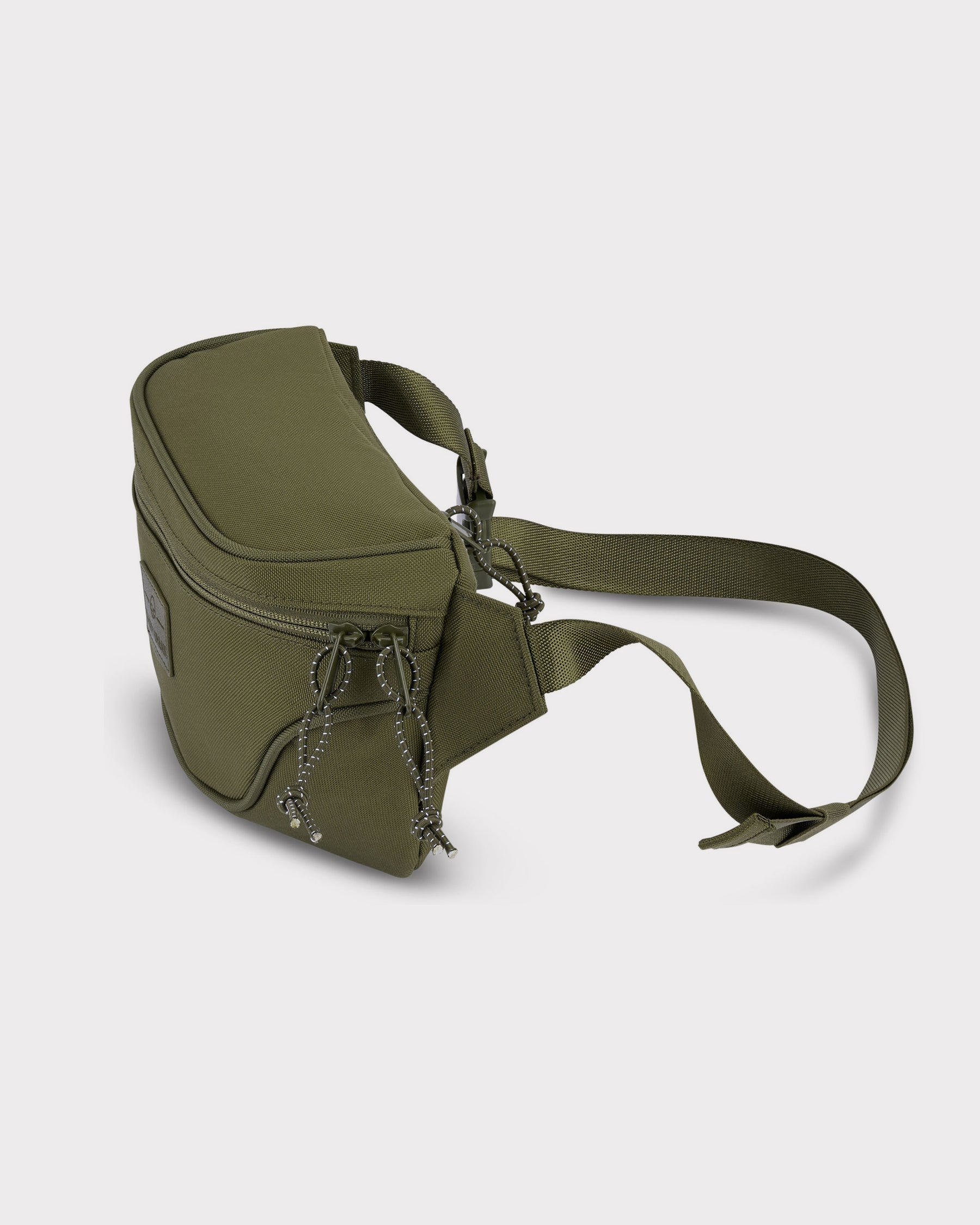 Olivegrüne Bauchtasche 'Ben' von Johnny Urban mit Reißverschluss und verstellbarem Gurt