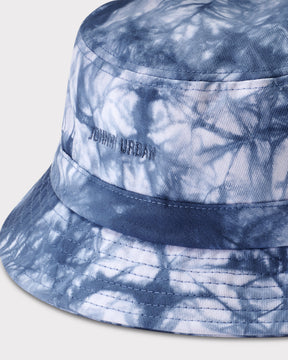 Bucket Hat 'Gill' von Johnny Urban in blauem Batikmuster mit gesticktem Logo