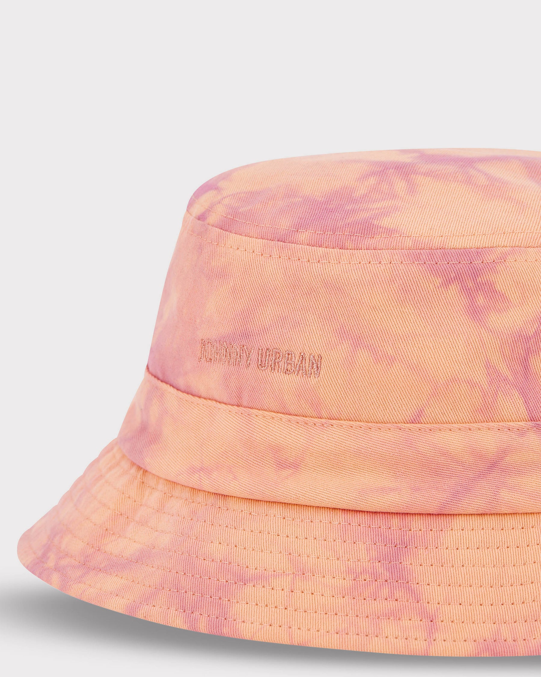 Bucket Hat 'Gill' von Johnny Urban in rosa-orange mit modernem Batik-Muster