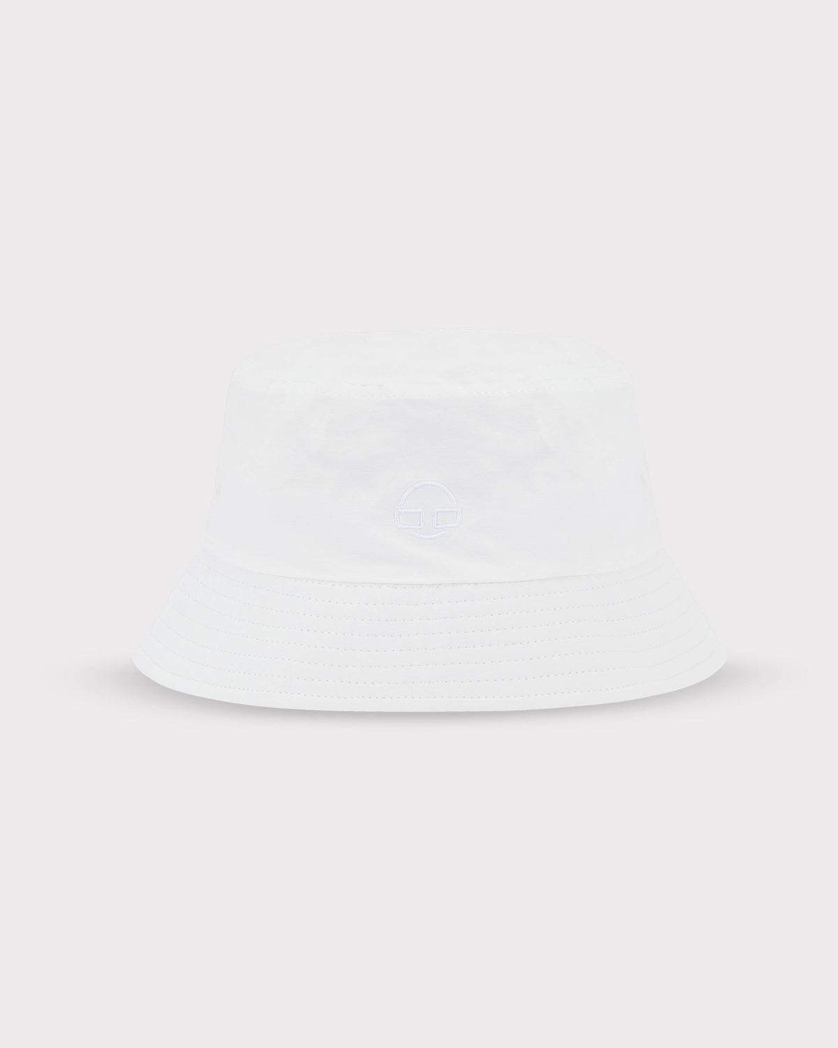 Weißer Bucket Hat 'Bob' von Johnny Urban mit dezenter Logoprägung vorne