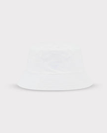Weißer Bucket Hat 'Bob' von Johnny Urban mit dezenter Logoprägung vorne