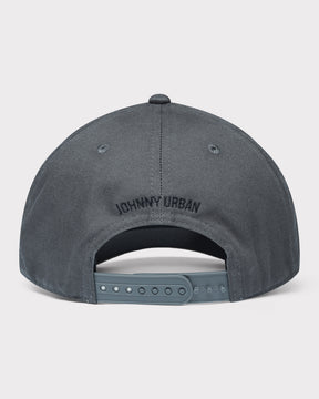 Anthrazitfarbene Snapback-Kappe 'Jason' von Johnny Urban mit verstellbarem Verschluss und gesticktem Logo hinten