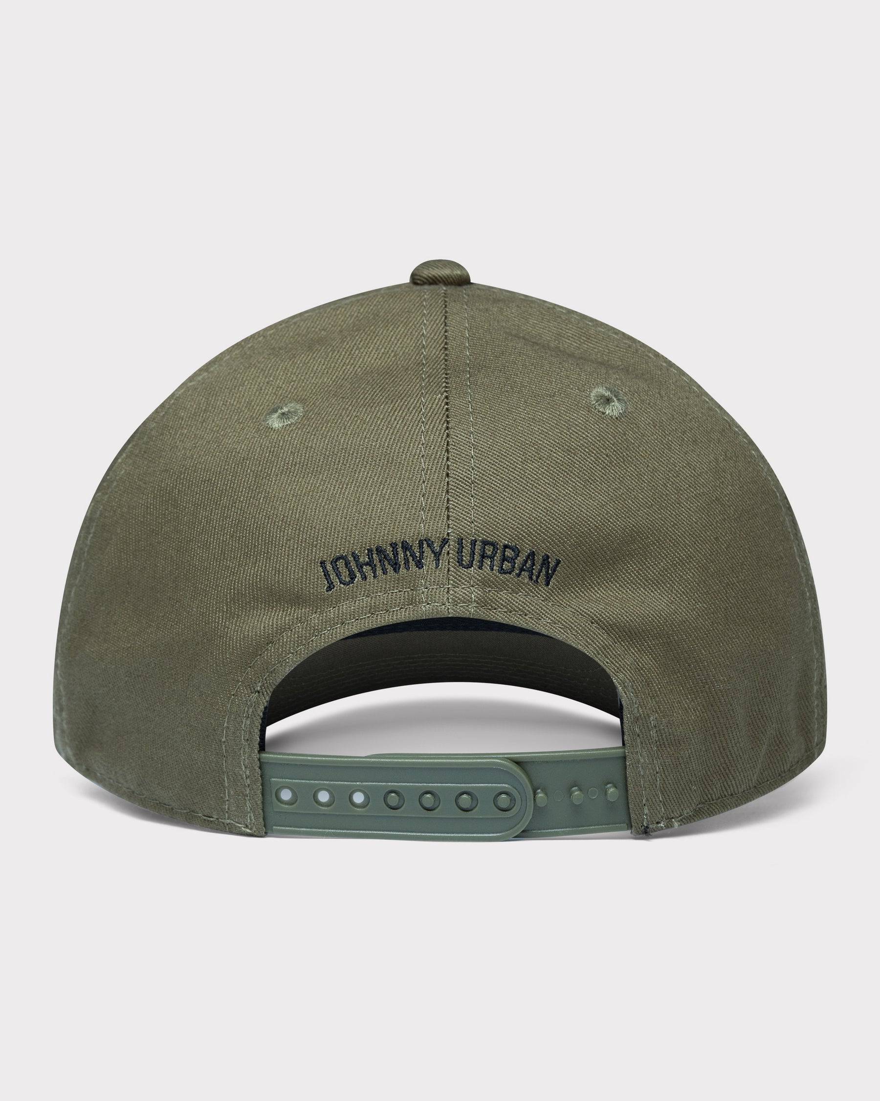 Olivefarbene Snapback-Cap "Jason" von Johnny Urban mit verstellbarem Verschluss und gesticktem Logo