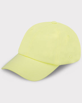 Hellgelbe Cap 'Jen' aus Canvas mit gebogenem Schirm und dezenter Stickerei an der Seite