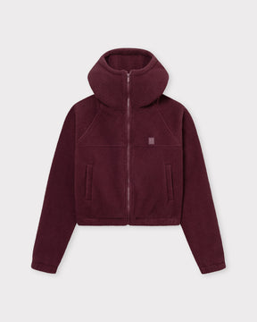 Unsere Cropped-Fleecejacke Nova spendet dir Wärme und einen stylischen Look - jetzt auch in Burgunderrot. 