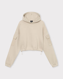 Cropped Hoodie Carly von Johnny Urban in Sandfarbe mit Kapuze, langen Ärmeln und Taschen am Oberarm