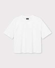 Weißes Cropped T-Shirt 'Zoey' von Johnny Urban mit Rundhalsausschnitt und kurzen Ärmeln