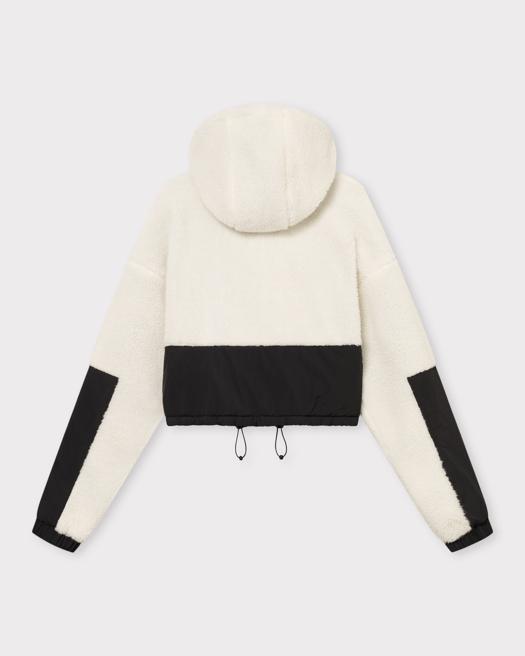 Weiß-schwarze Cropped Teddy Fleecejacke 'Carey' mit Kapuze und elastischem Saum