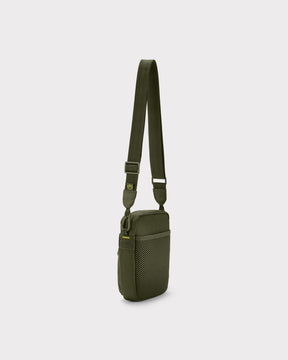 Kleine Umhängetasche 'Jayden' in Olive mit Netzfach und verstellbarem Schulterriemen