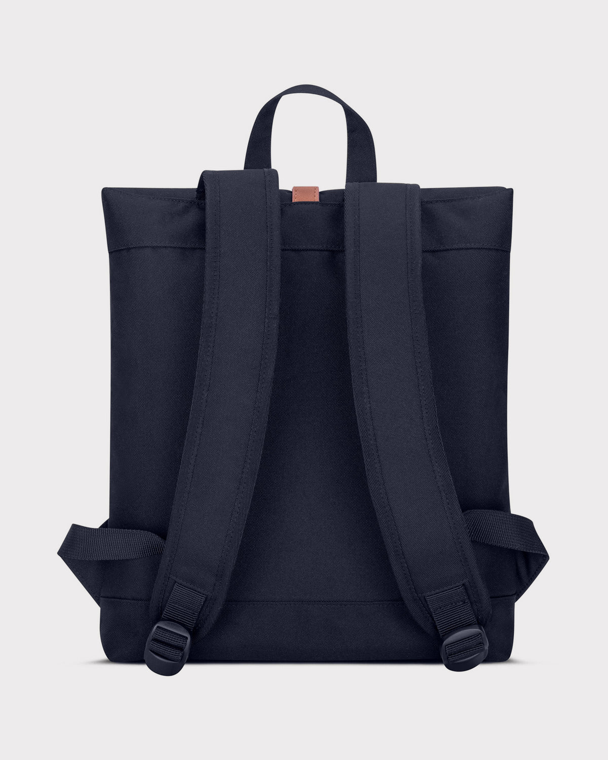 Schwarzer Damenrucksack 'Mia' von Johnny Urban mit gepolsterten, verstellbaren Trägern