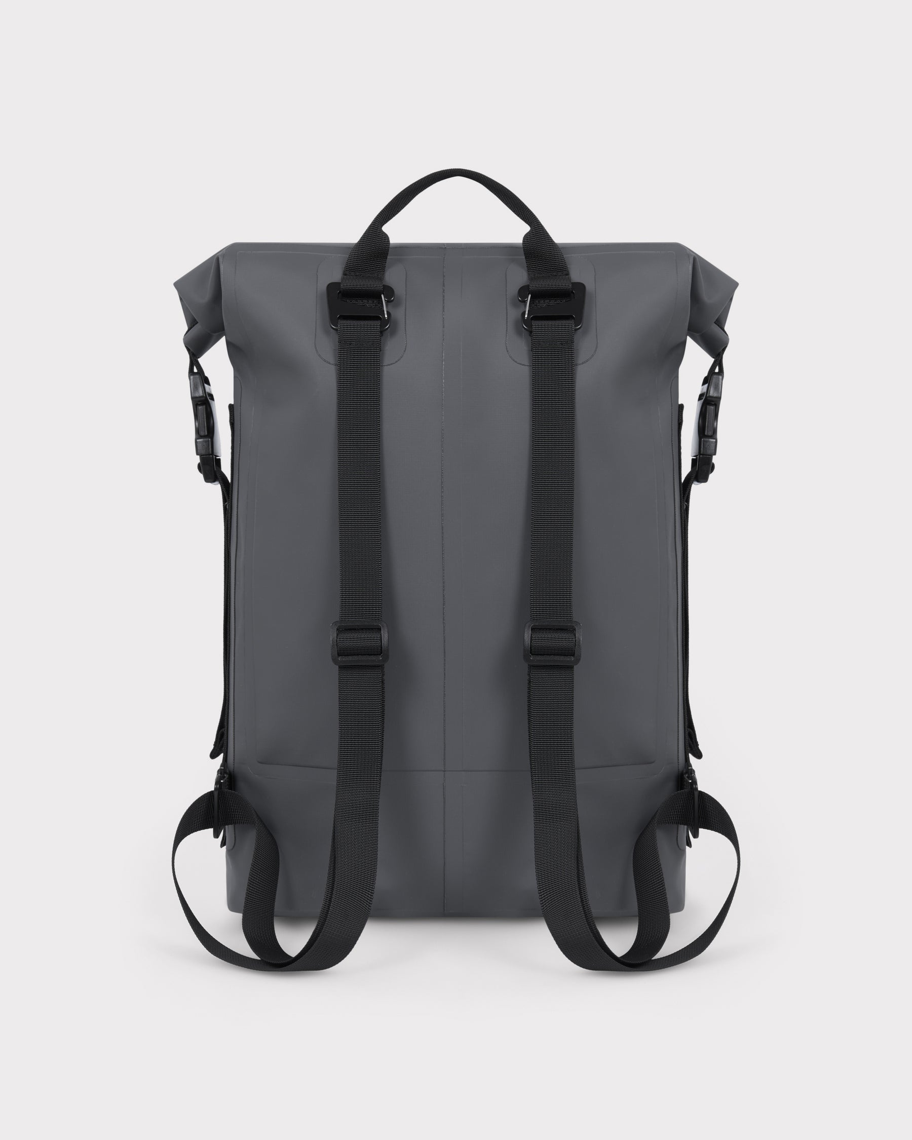 Rolltop Rucksack 'Myles' in grau mit verstellbaren schwarzen Schultergurten aus wasserabweisendem Material