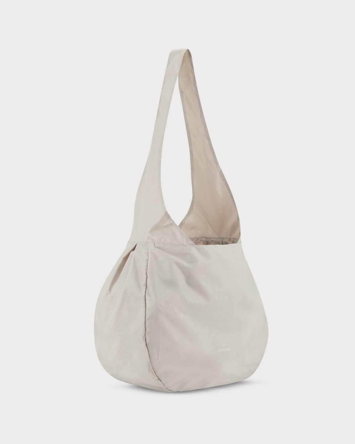 Beige Einkaufstasche 'Lee' aus weichem Material mit langem, breitem Tragehenkel