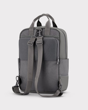 Rucksack Jona Medium Bike in dunkelgrau mit gepolsterten Rücken-, verstellbaren Schultergurten und Griffschlaufen