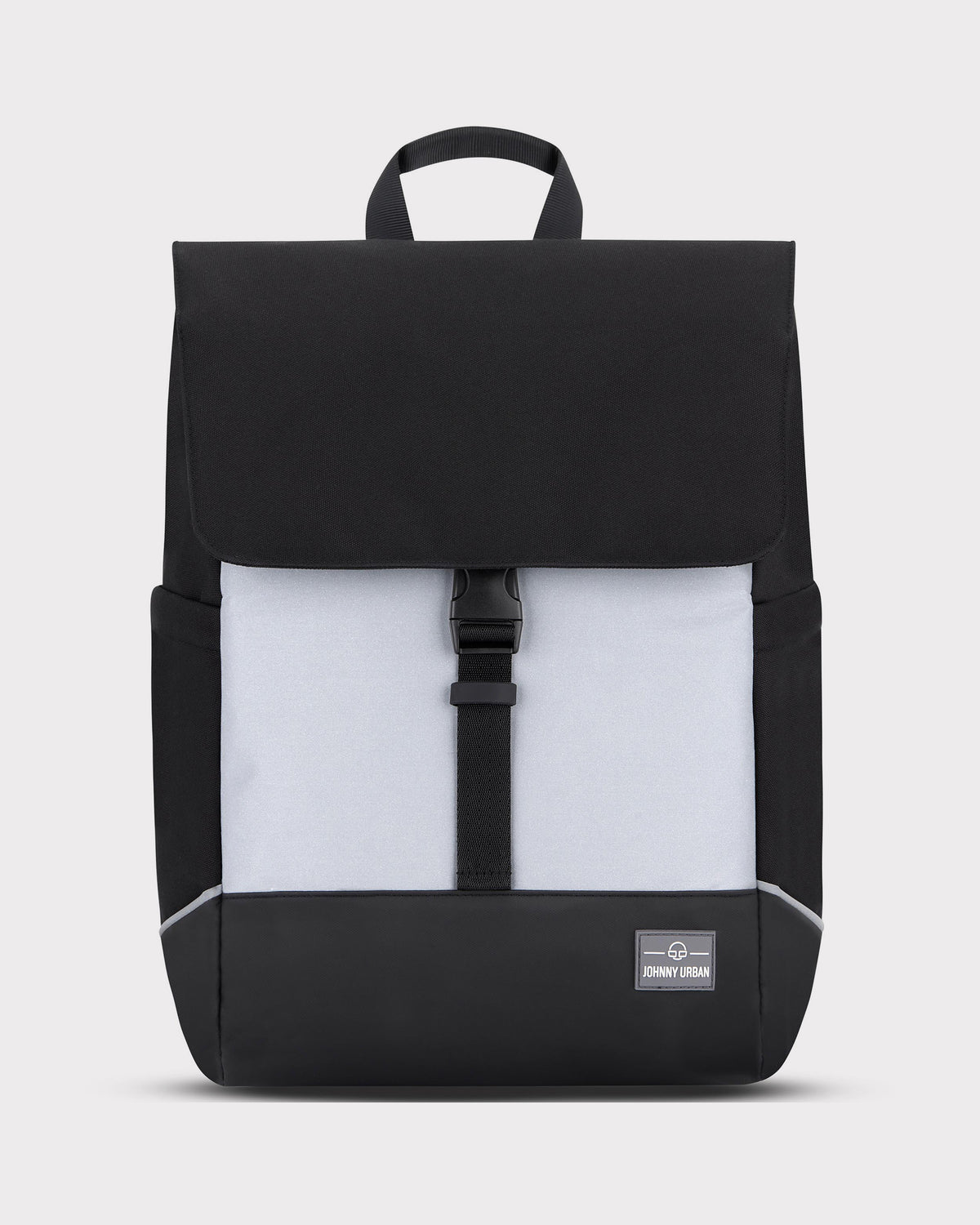 Schwarz-grauer Fahrradrucksack 'Mika' von Johnny Urban mit reflektierendem Frontbereich