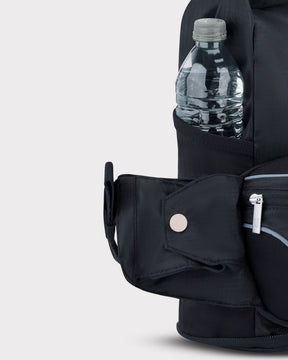 Schwarze 2in1 Bauchtasche 'Jimmy' mit Flaschenhalter und Reißverschlussfach aus der Festival-Serie