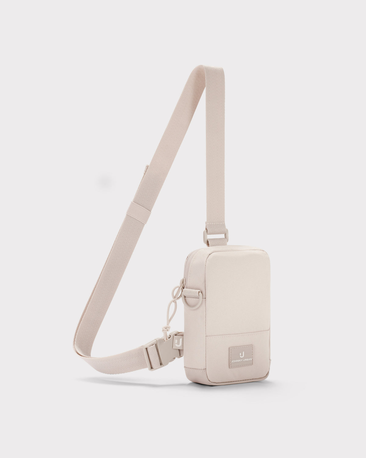 Beiger Front Pack 'Arthur' von Johnny Urban mit verstellbarem Gurt und Logo auf der Vorderseite