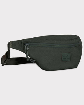 Grüne Bauchtasche 'Erik Small' von Johnny Urban mit Reißverschluss und verstellbarem Gurt