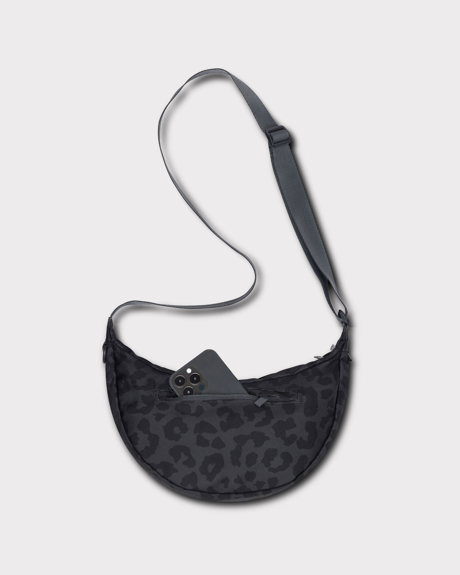 Half Moon Bag "Ally Medium"