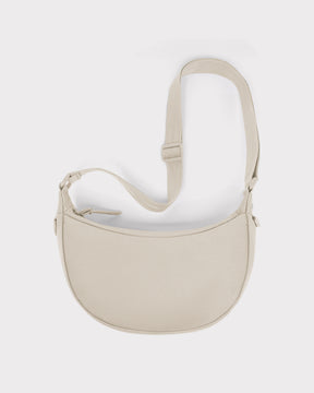 Halbmondtasche Ally Small in Sandfarbe mit verstellbarem Schultergurt