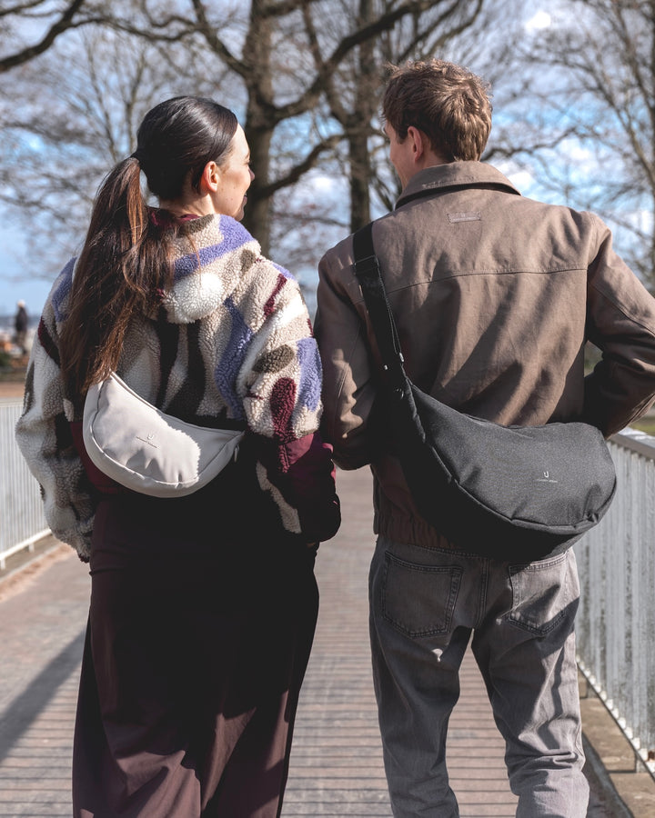 Half Moon Bags in drei verschiedenen Größen für Damen & Herren.
