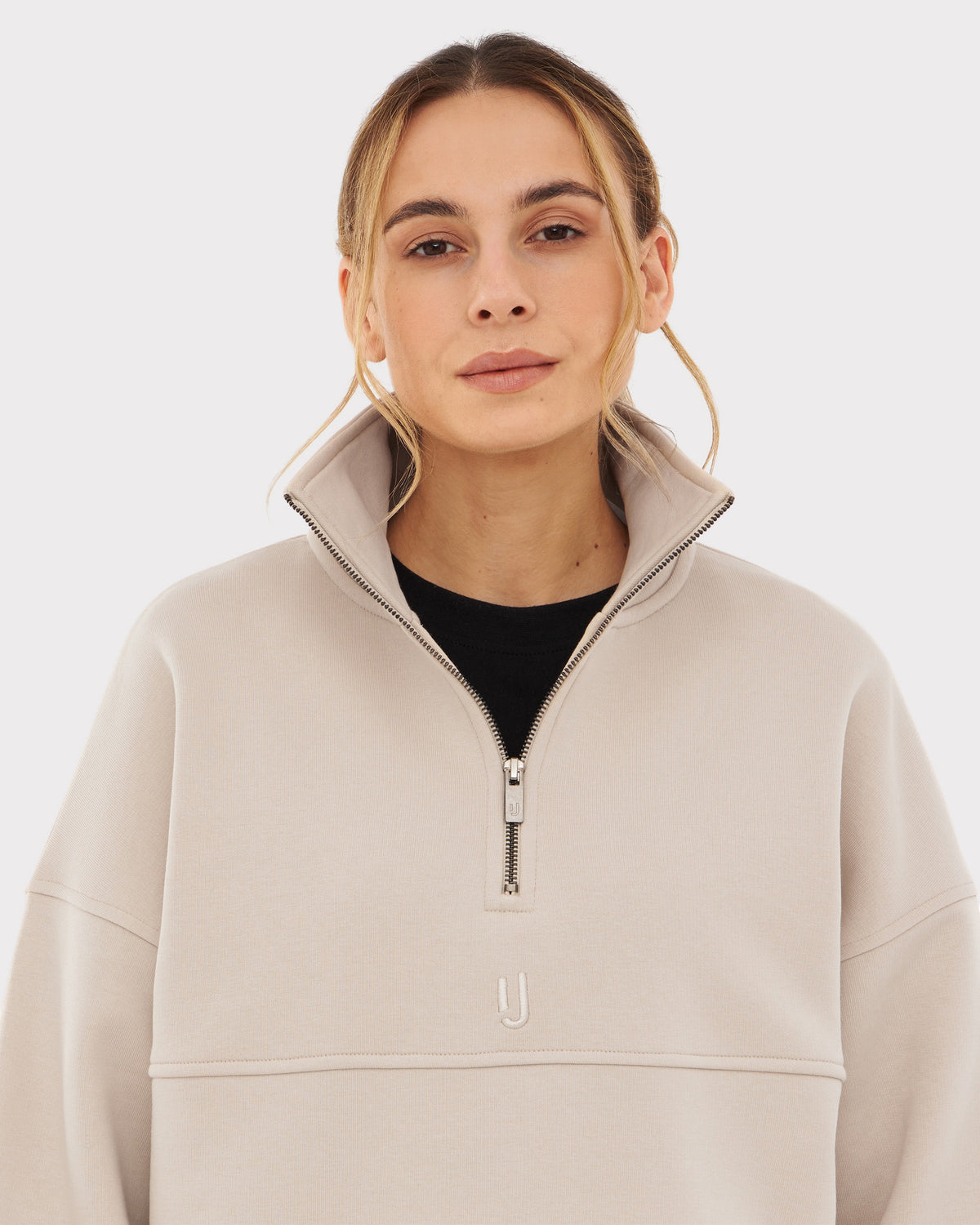 Beige Damen Half-Zip Sweatshirt 'Cooper' von Johnny Urban mit stehendem Kragen und sichtbarem halben Reißverschluss