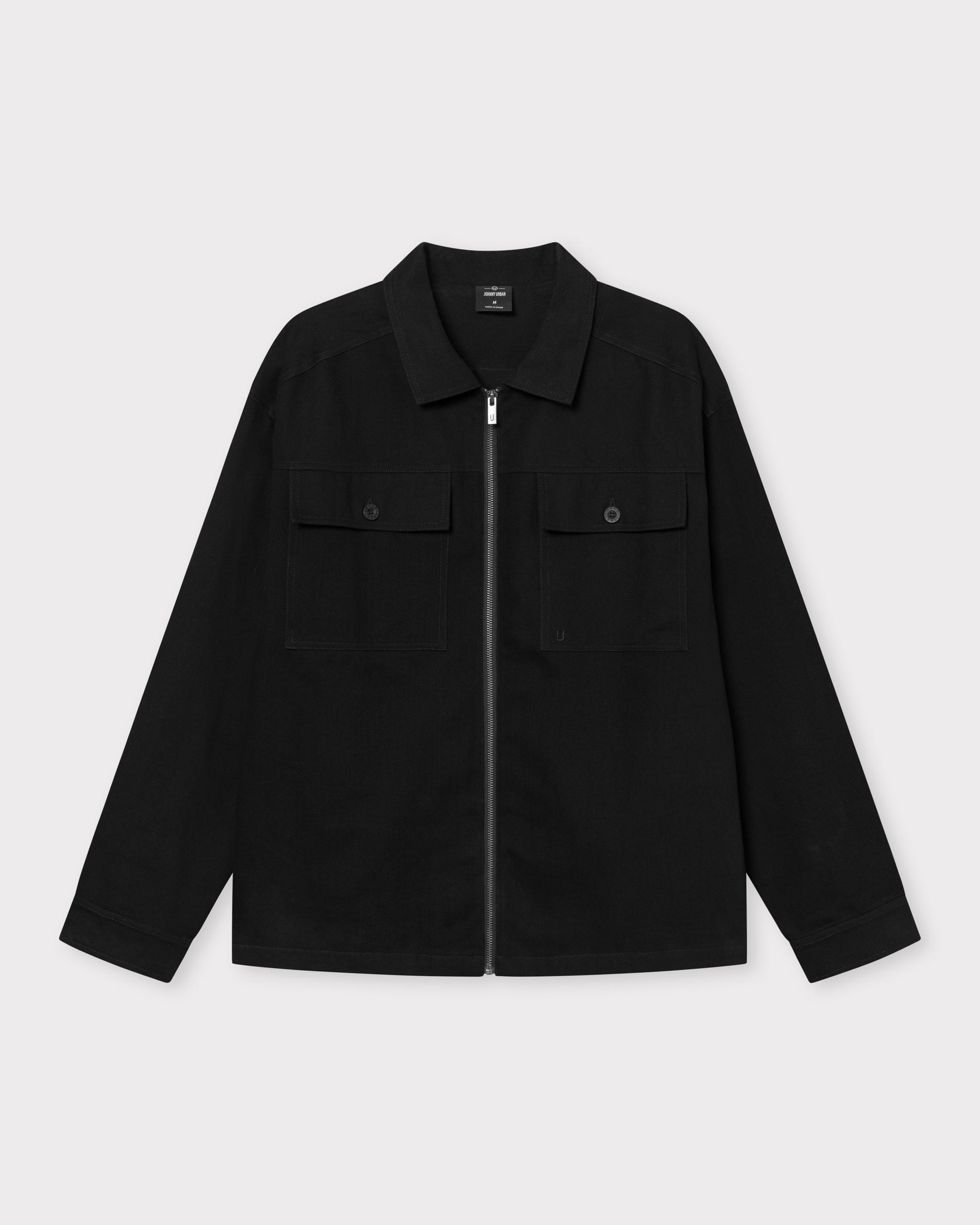 Schwarze Overshirt 'Cameron' mit Reißverschluss und zwei aufgesetzten Taschen mit Knopfklappen
