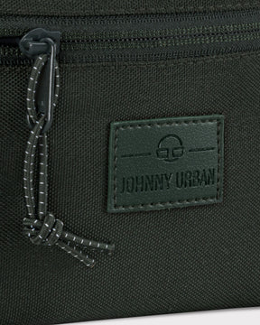 Grüne Johnny Urban Bauchtasche 'Erik Small' aus robustem Material mit Reißverschluss und Logoetikett