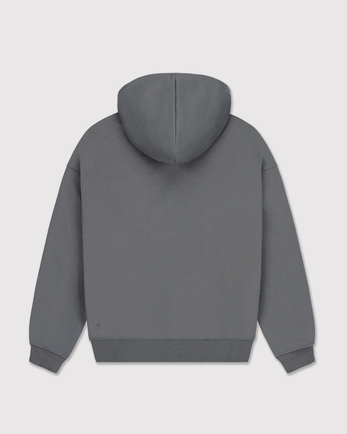 Oversized Hoodie 'Cody' in dunkelgrau mit Kapuze, gerippten Bündchen und kleinem Markenlogo unten links