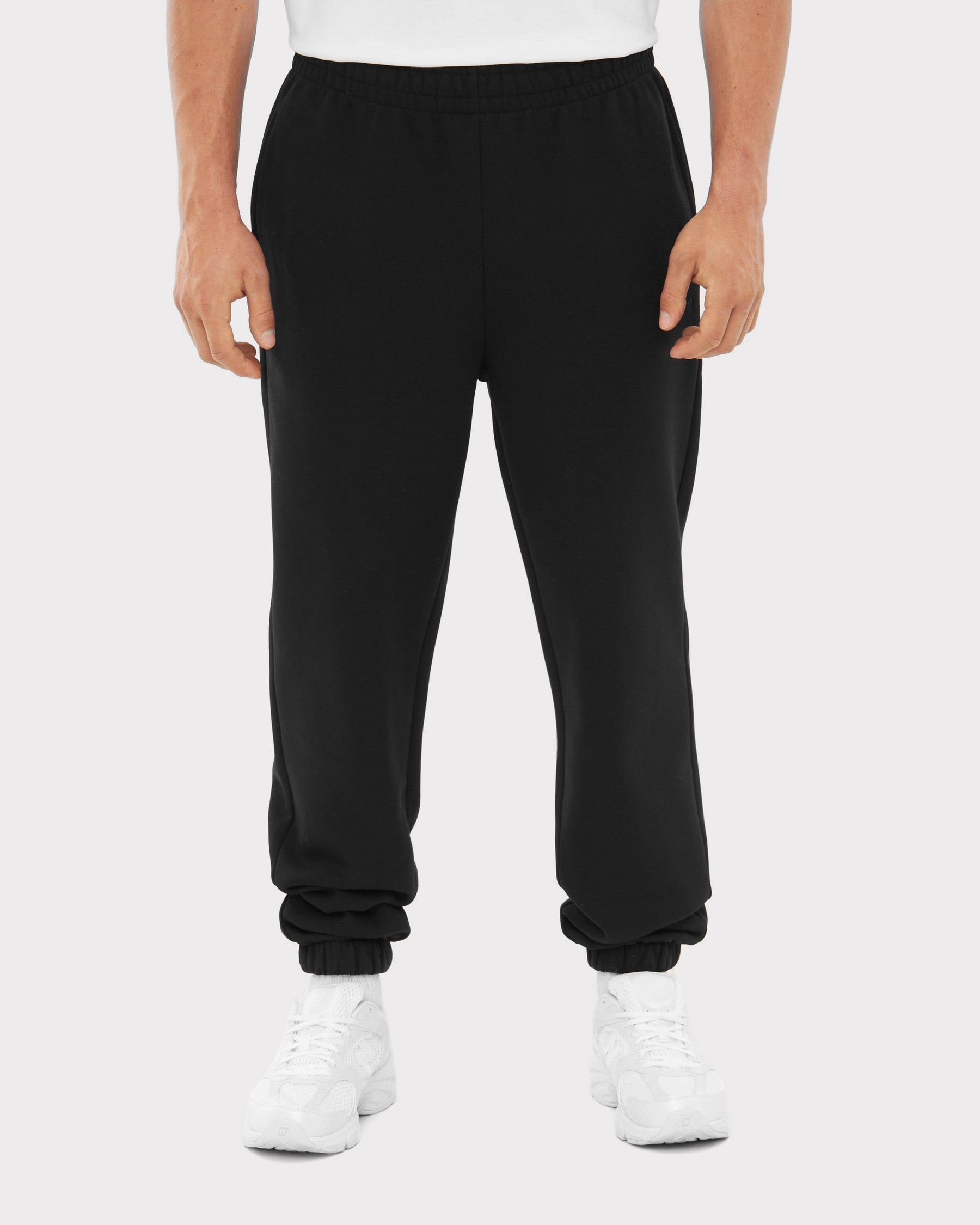 Schwarze Jogginghose 'Owen' für Herren von Johnny Urban, elastischer Bund, gerippte Beinabschlüsse