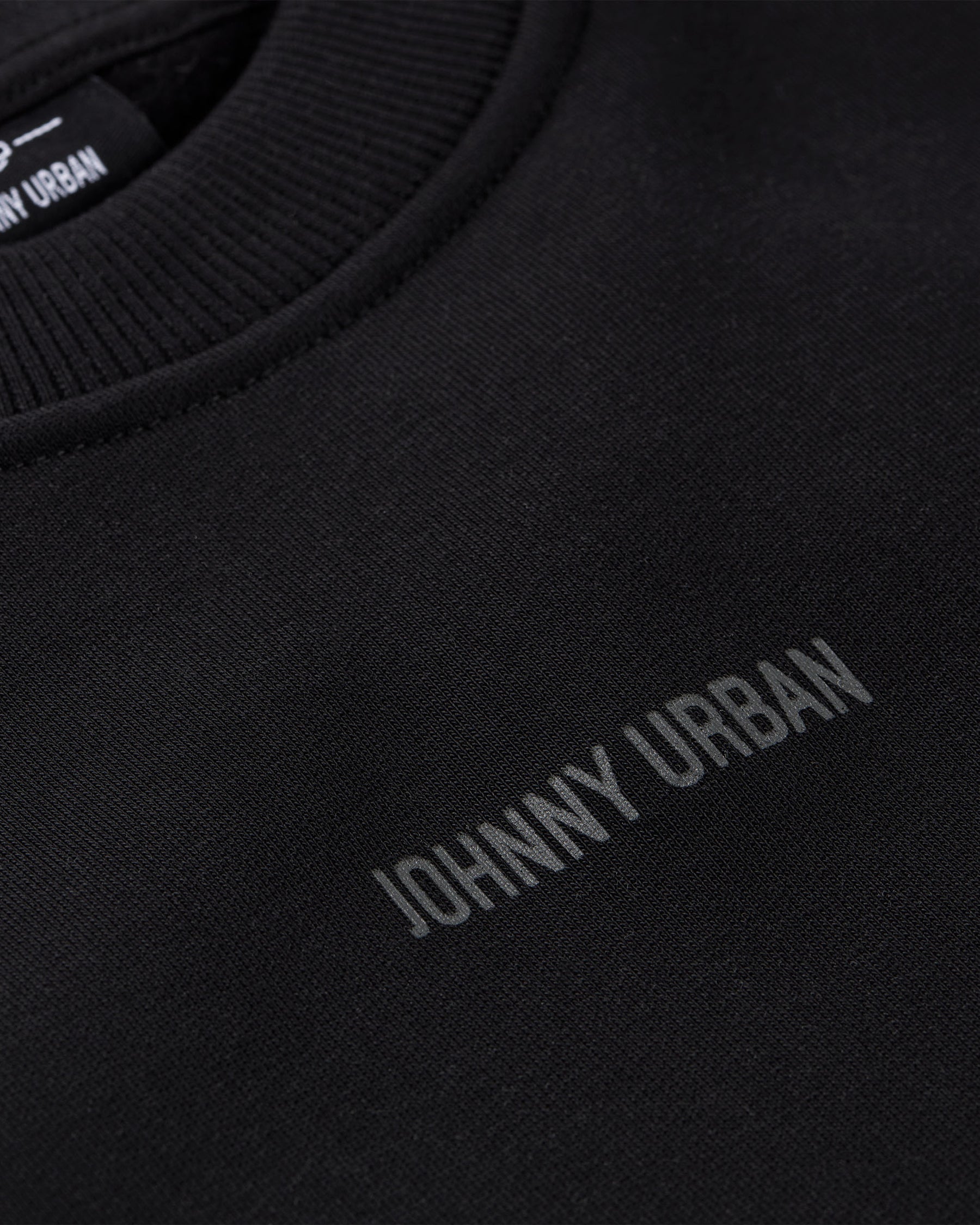 Schwarzer Oversized Crewneck 'Carter' Sweatshirt mit Johnny Urban Logo auf der Brust