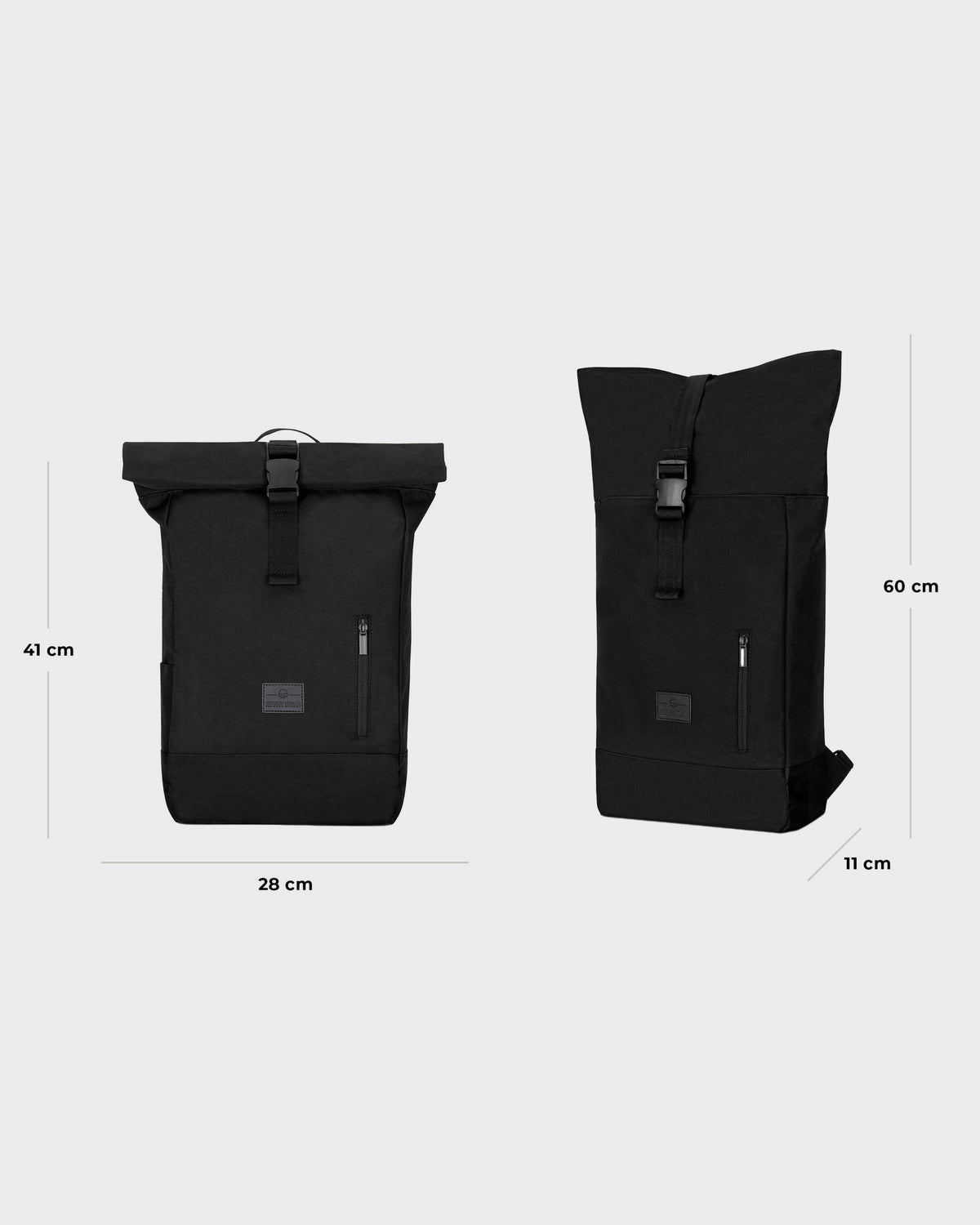 Schwarzer Rolltop Rucksack 'Robin Medium' von Johnny Urban mit Maßen 41x28x11 cm und 60 cm Höhe bei aufgeklapptem Rollverschluss