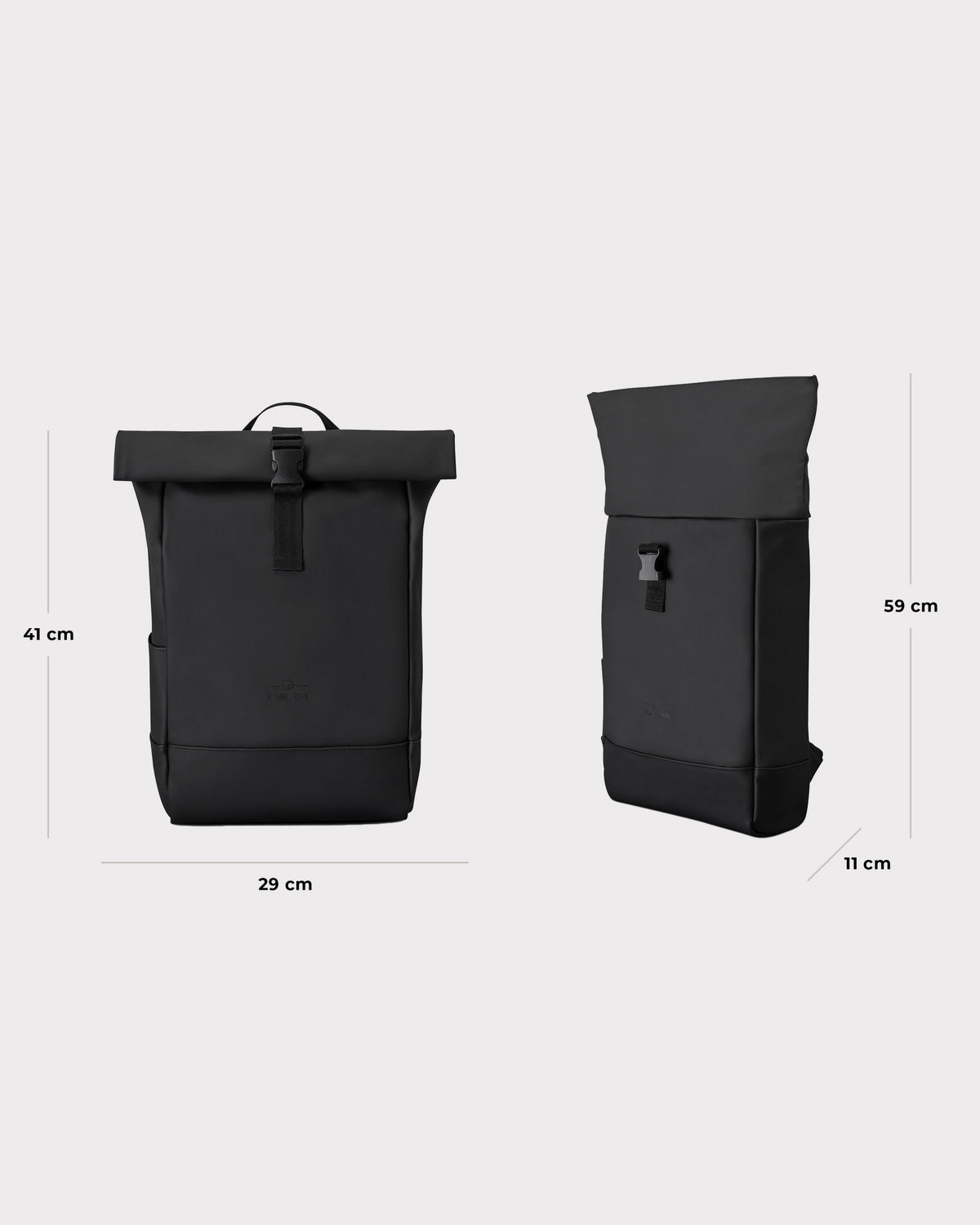 Schwarzer Rolltop-Rucksack 'Harvey Medium' von Johnny Urban, Maße 41x29x11 cm, Front- und Seitenansicht