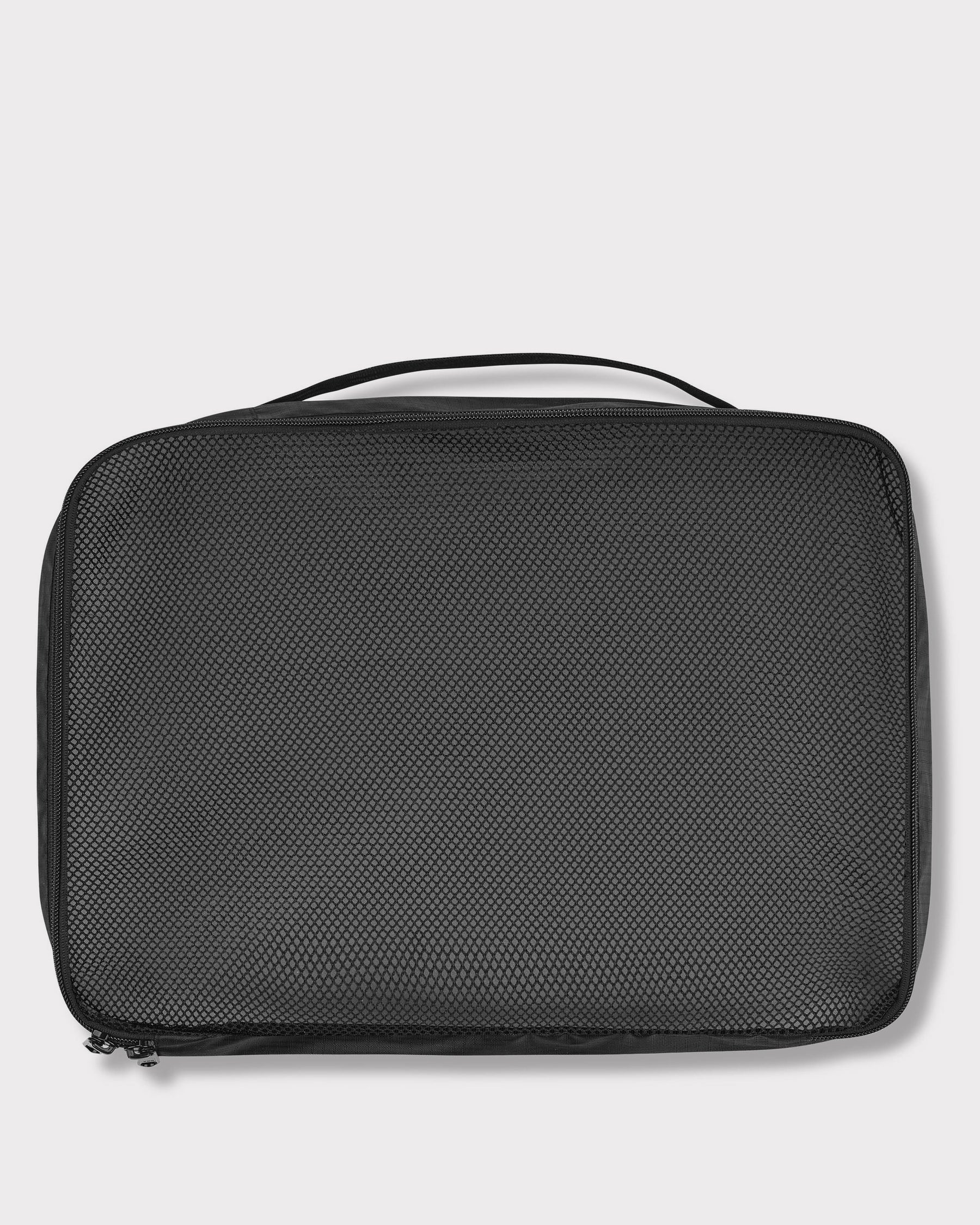 Schwarze Kleidertasche 'Zack' mit Mesh-Oberfläche und Griff