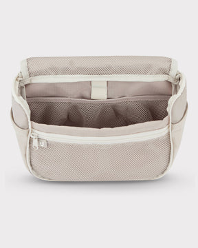 Beige Kulturtasche 'Logan' mit mehreren Fächern und Reißverschlusstasche aus Netzmaterial