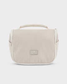 Beige Kulturtasche 'Logan' von Johnny Urban mit Tragegriff und Reißverschluss