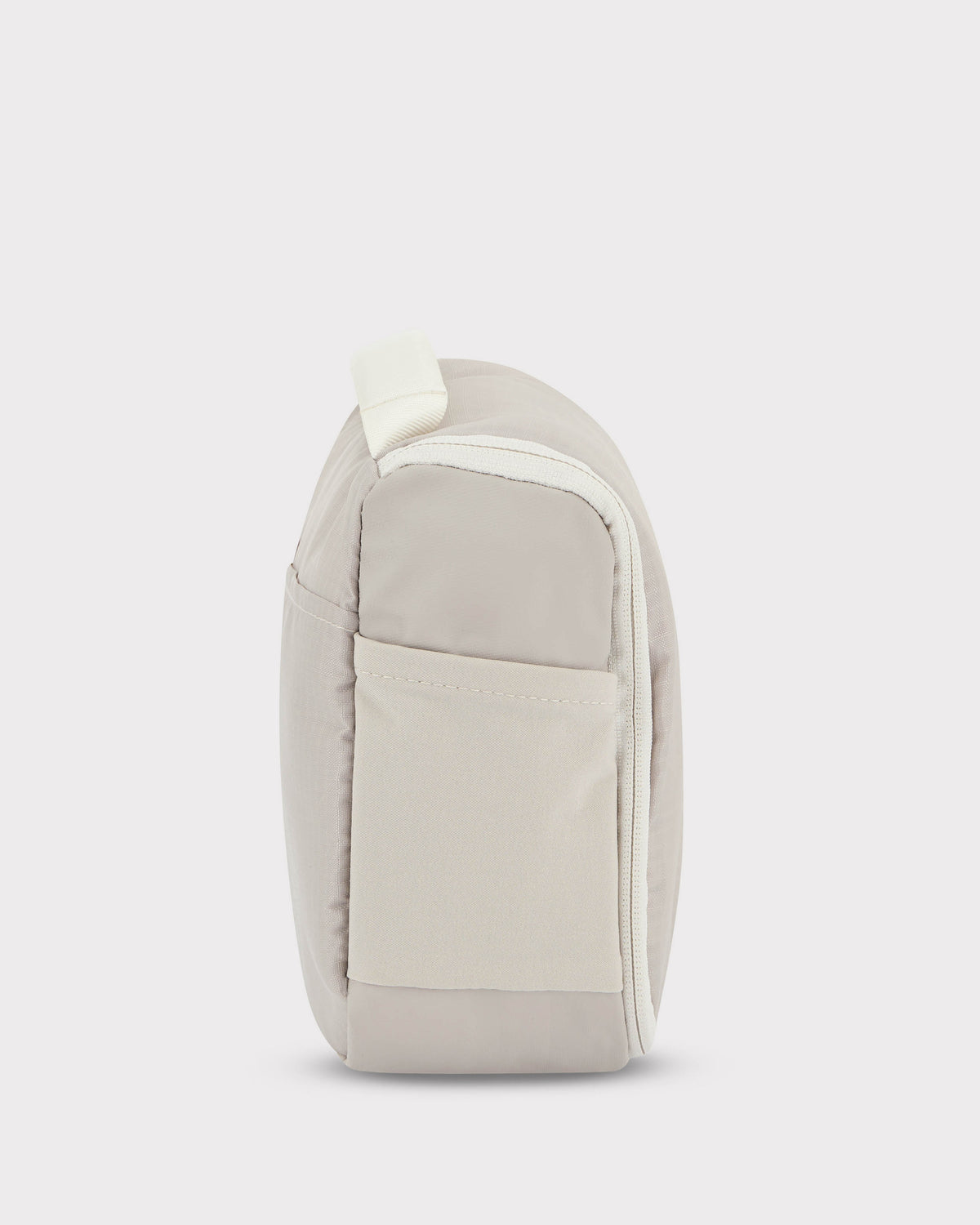 Beige Kulturtasche 'Logan' von Johnny Urban mit seitlicher Tasche und Reißverschluss
